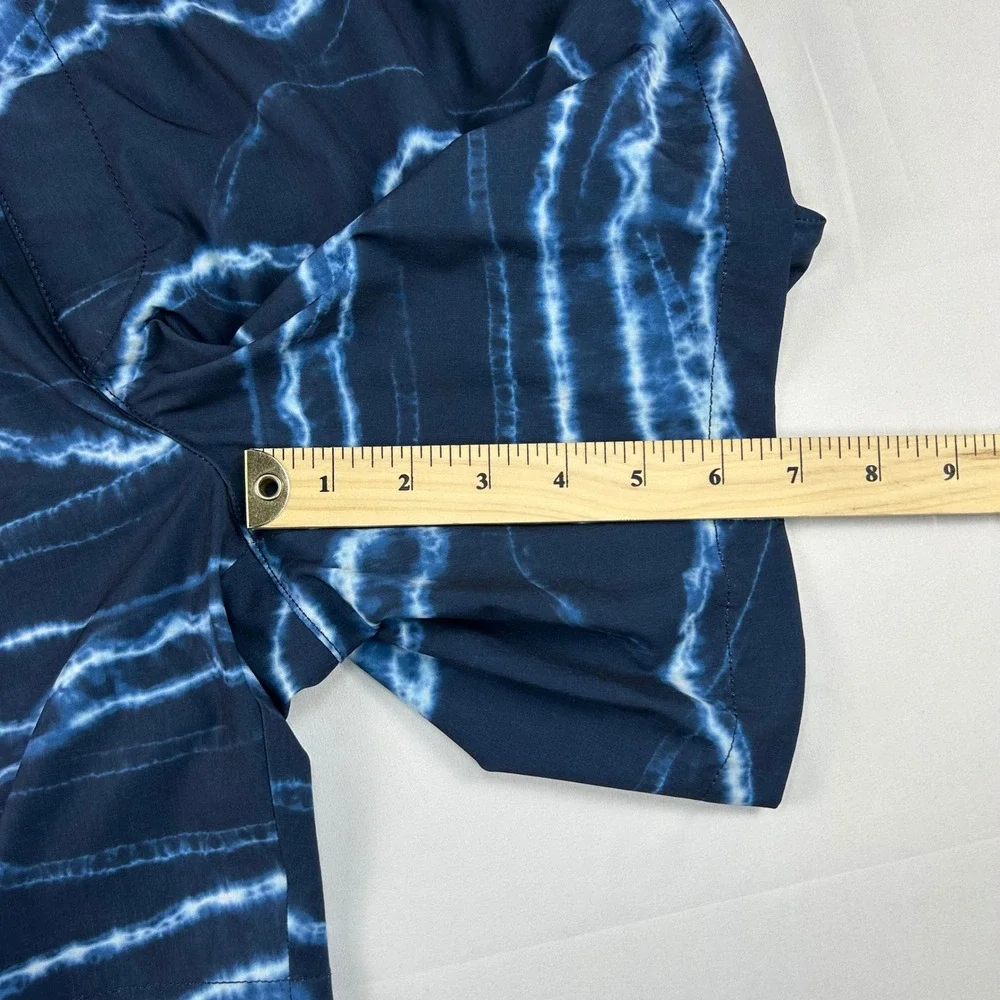 Banana Republic Mens Hybrid Shorts Blue Tie Dye Wave Elastic Waist Size M 664832
